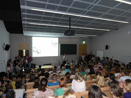 Vortrag von Dr. Semler im berfllten Hrsaal