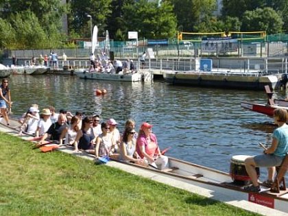 Landeserkundungstag 2017 Drachenboot Instruktion